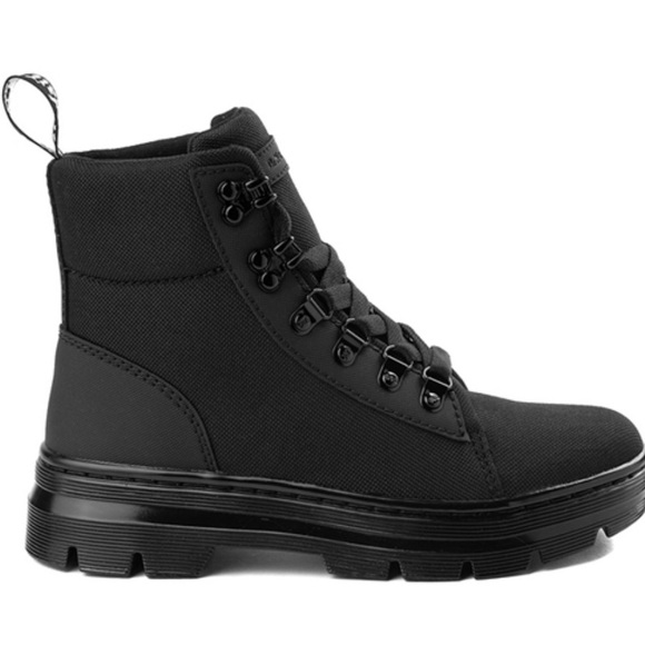 Dr. Martens Shoes - Womens Dr. Martens Combs Boot - Black Size 8